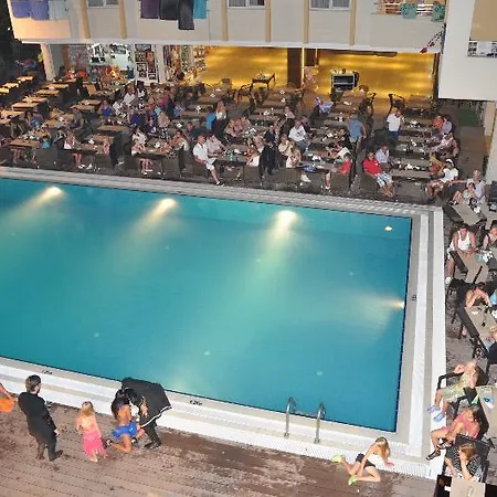 アパートホテル Fougere